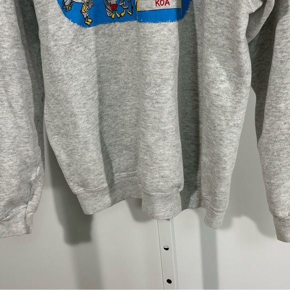 Vintage 1980s Hanes “KOA Detroit-Green” Graphic Sweatshirt — Made in USA - Picture 4 of 5